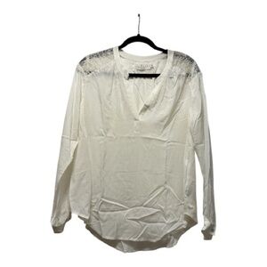 Velvet by Graham & Spencer Cream Blouse with Lace Detail